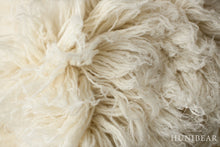 Load image into Gallery viewer, Flokati Stuffer | 18” Round | 3000g